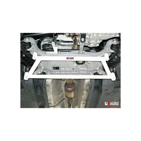 Rozpórka przednia (Front H-Brace) Ultra Racing VW Passat B7 10+ / R36 / CC 08+ 2.0