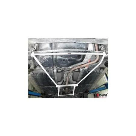 Rozpórka tylna dolna (Rear Lower Bar) 1636 Ultra Racing Toyota Prius XW30 10+