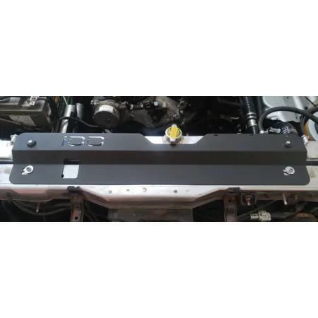 Górna osłona chłodnicy IOD Performance Nissan Patrol Y61