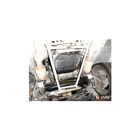 Rozpórka przednia dolna (Front Lower Brace) Ultra Racing Chrysler 300C V6 05-10