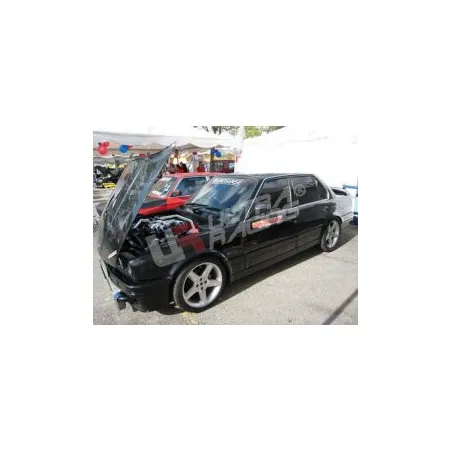 Rozpórka przednia (Front Upper Strut Bar)Solid 069 Ultra Racing BMW 3-Series E30