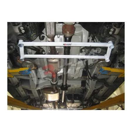 Rozpórka przednia (Front H-Brace) Ultra Racing Chevrolet Captiva 4WD (2.0 TurboD)
