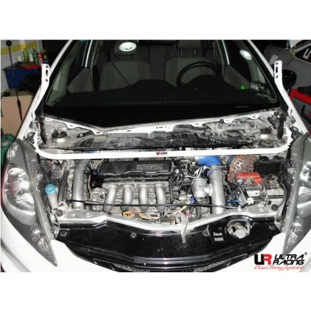 Rozpórka przednia (Front Upper Strut Bar)Ultra Racing Honda Jazz/Fit 08+ 1.3