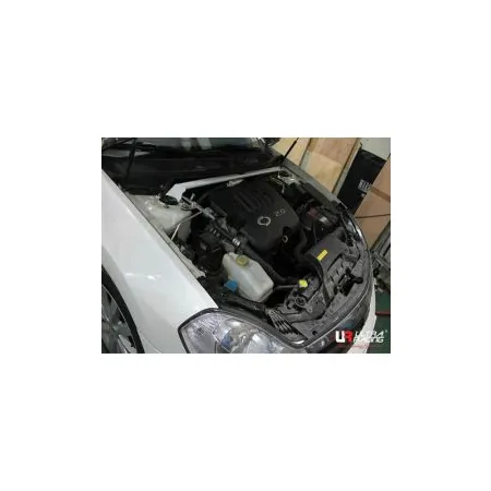Rozpórka przednia (Front Upper Strut Bar)(2477) Ultra Racing Renault Samsung SM5 (A34R) 2.0 2WD 05-10