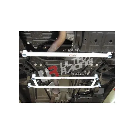 Rozpórka przednia dolna (Front Lower Brace) Ultra Racing Toyota RAV4 2.4 06+