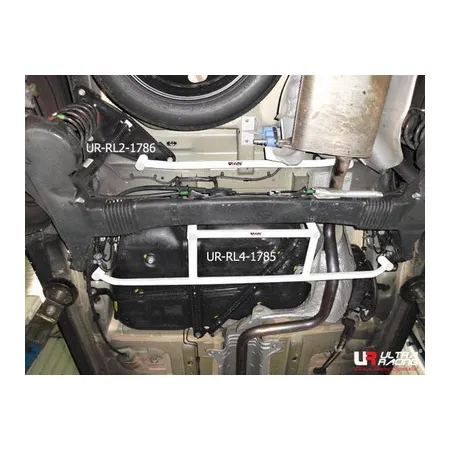 Rozpórka tylna dolna (Rear Lower Brace) Ultra Racing Citroen C4 Picasso 06+