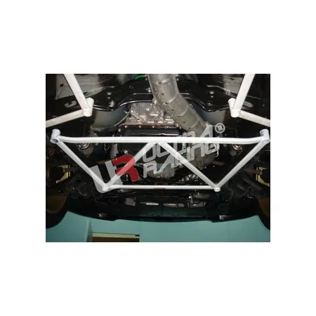 Rozpórka przednia (Front H-Brace) Autom. 423 Ultra Racing Subaru Impreza STI 01-07 GD
