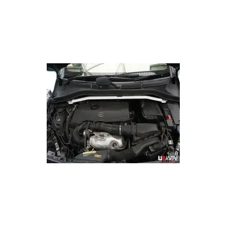 Rozpórka przednia (Front Upper Strut Bar)(4107) Ultra Racing Mercedes W246 B200 1.6T 2WD 11+