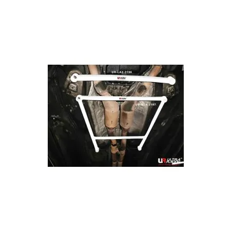 Rozpórka przednia dolna (Front Lower Tiebar) (3196) Ultra Racing Audi A6 C5 (TYP 4B) 2.4 V6 2WD 97-04