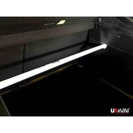 Rozpórka tylna górna (Rear Upper Strut Bar) Ultra Racing Renault Megane III RS