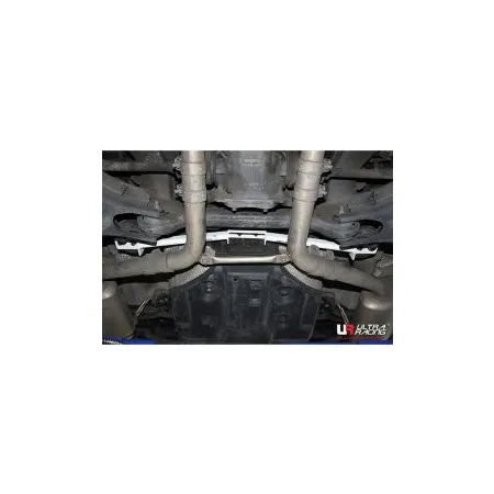 Rozpórka tylna dolna (Rear Lower Brace) 2740 Ultra Racing Mercede GLK 08-15