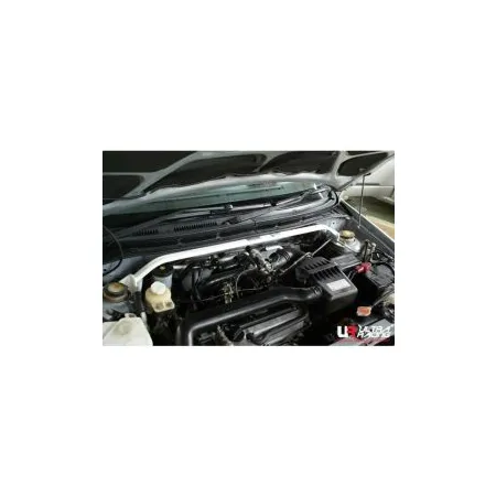 Rozpórka przednia (Front Upper Strut Bar)(060) Ultra Racing Perodua Kelisa (L700) 1.0/850 2WD 01-07