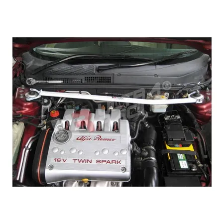 Rozpórka przednia (Front Upper Strut Bar)Ultra Racing Alfa Romeo 147