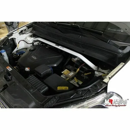 Rozpórka przednia (Front Upper Strut Bar)(2723) Ultra Racing Kia Soul (AM) 1.6 GDI 2WD FL 10-13
