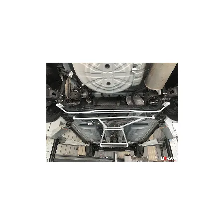 Rozpórka tylna dolna (Rear Lower Bar) (4197) Ultra Racing Nissan Almera (N18) 1.0T 2WD 19+