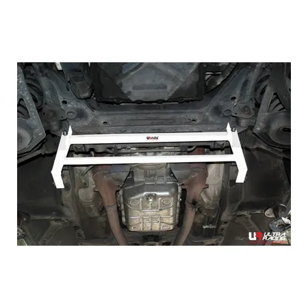 Rozpórka przednia (Front H-Brace) Ultra Racing Jaguar XJ (X308) 4.0 98-02