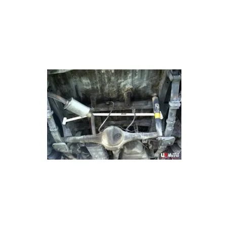 Rozpórka tylna (Rear L Brace)880 Ultra Racing Nissan Serena/Vanette 91-01 C23 2.0