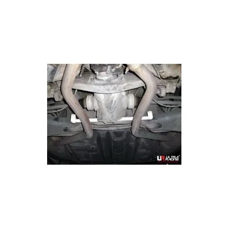 Rozpórka tylna dolna (Rear Lower Tiebar) Ultra Racing Mercedes E-Class 03-06 W211