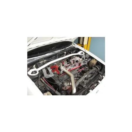 Rozpórka przednia (Front Upper Strut Bar)Ultra Racing Mazda 323BF 86-89 [Carb]