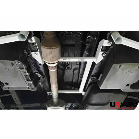 Rozpórka środkowa (Mid Lower Brace) (3324) Ultra Racing Toyota Estima (XR50) 2.4 2WD 06+