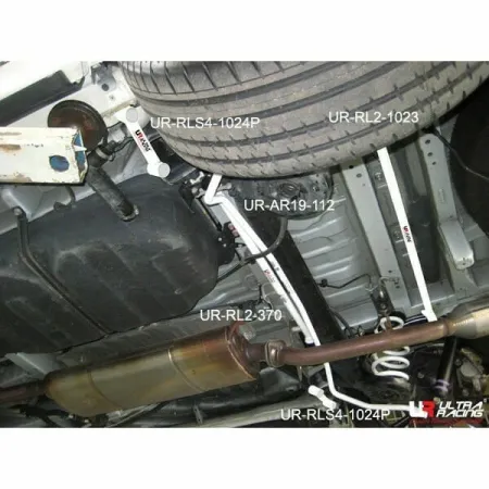 Rozpórka tylna dolna (Rear Lower Bar) (1023) Ultra Racing Toyota Alphard (AH20) 2.4 08-15/Alphard/Vellfre 3.5 08-15 2WD