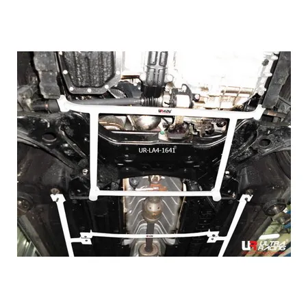 Rozpórka przednia (Front H-Brace) Ultra Racing Hyundai Elantra 11-15 / I30 12-17