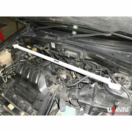 Rozpórka przednia (Front Upper Strut Bar)(1983) Ultra Racing Ford Escape 3.0 4WD 00-06