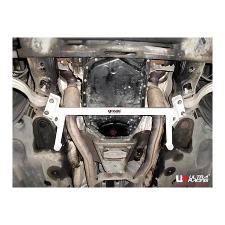 Rozpórka przednia (Front H-Brace) Ultra Racing Audi A6 C6 04-11 4.2 4WD