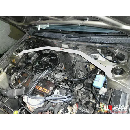 Rozpórka przednia (Front Upper Strut Bar)(3226) Ultra Racing Toyota Corolla (AE101) 1.3 2WD Sedan CABURETOR 91-98