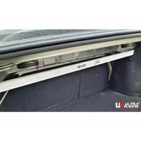 Rozpórka tylna górna (Rear Upper Strut Bar) (2894) Ultra Racing Ford Tierra (KJ) 1.6 2WD 94-98/Mazda Protege (BJ) 1.6 98-03