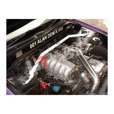 Rozpórka przednia (Front Upper Strut Bar)Ultra Racing Nissan Cefiro 88-94 A31