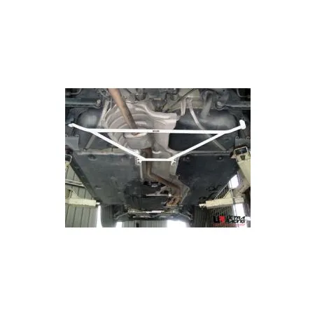 Rozpórka tylna (Rear Member Brace) Ultra Racing BMW 1 04-11 E87 (120i) 2.0