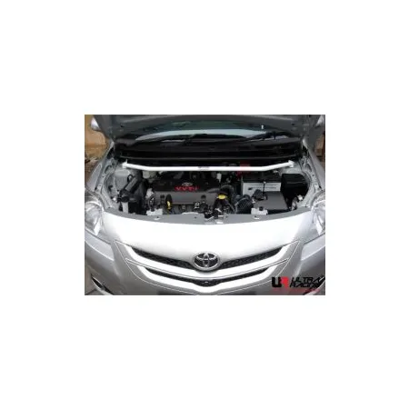 Rozpórka przednia (Front Strut Bar) Ultra Racing Toyota Yaris XP90 1.5 05-13 2WD