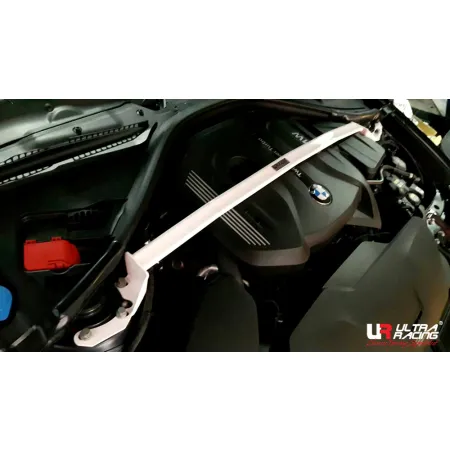 Rozpórka przednia (Front Upper Strut Bar)Ultra Racing BMW 3 F30 330i /M2 F87 /435