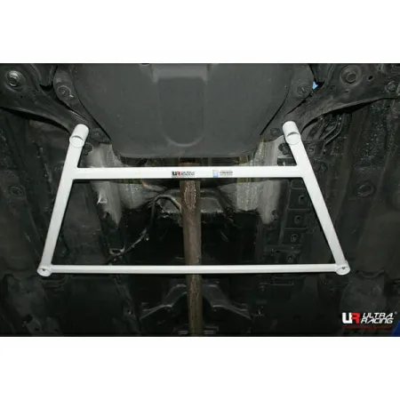 Rozpórka środkowa (Mid Lower Brace) (3237) Ultra Racing Hyundai Tucson (TL) 1.7D/2.0D 2WD 16-21