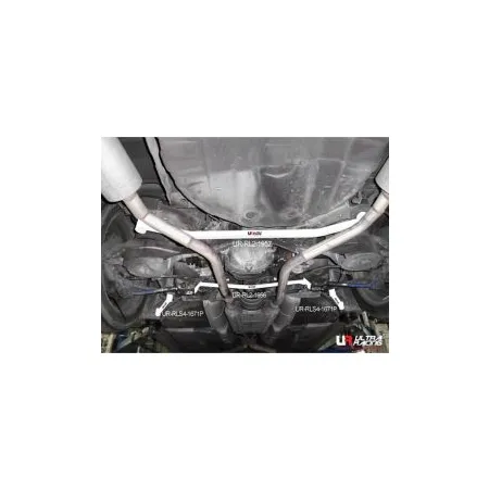 Rozpórka tylna dolna (Rear Lower Bar) 1956 Ultra Racing Nissan Skyline V35 2.5 01+