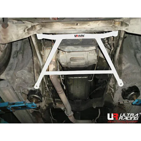Rozpórka przednia dolna (Front Lower Brace) (2817) Ultra Racing Isuzu Cameo (UCS55) 2.3 2WD 93-02