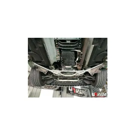 Rozpórka przednia dolna (Front Lower Brace) Ultra Racing Mercedes E350 W212 13-16