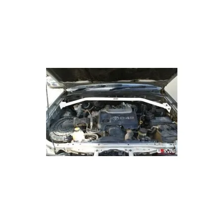 Rozpórka przednia (Front Upper Strut Bar)1322 Ultra Racing Toyota Hilux Vigo 05+