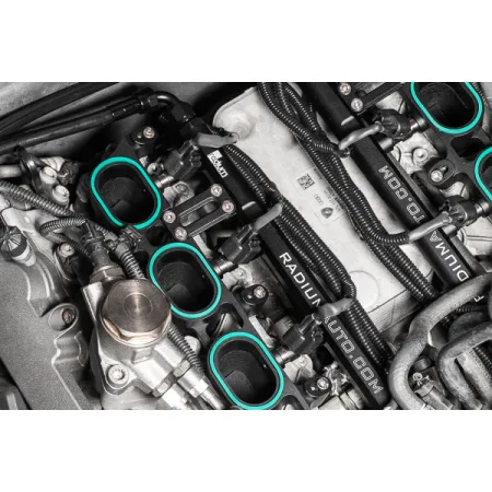 Adapter dodatkowa listwa paliwowa Audi R8 Lamborghini Gallardo LP Radium Engineering