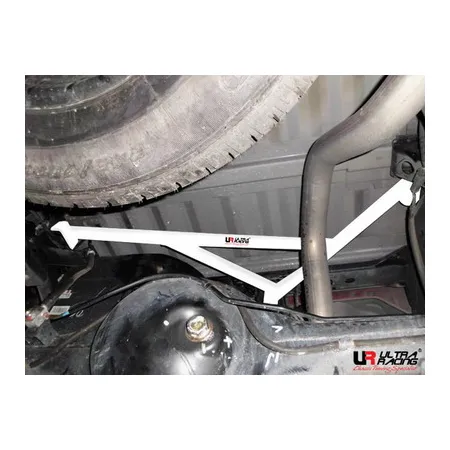 Rozpórka tylna dolna (Rear Lower Bar) 1711 Ultra Racing Isuzu D-Max 3.0D 02+