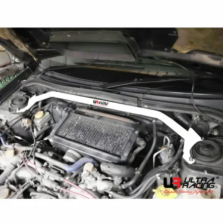 Rozpórka przednia (Front Upper Strut Bar)(2994) Ultra Racing Subaru Forester (SG5) 2.0T 4WD 02-08