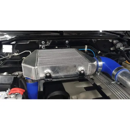 Dedykowany zestaw montażowy intercoolera Nissan Patrol Top Mount - 3.0D M57 Czarny