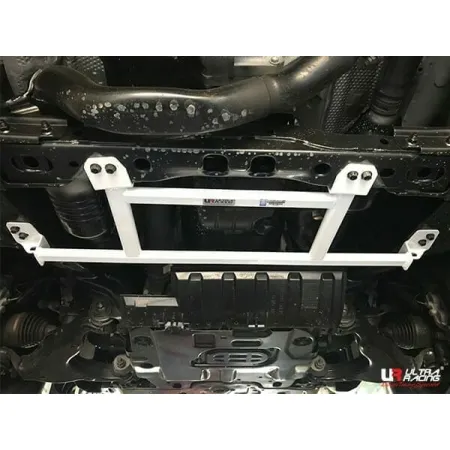 Rozpórka przednia dolna (Front Lower Brace) (3632) Ultra Racing Toyota Fj Cruiser (XJ10/GSJ10) 4.0 V6 4WD 10-17