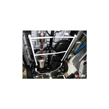 Rozpórka tylna dolna (Rear Lower Bar) (3815) Ultra Racing Toyota Innova (AN140) 2.0 2WD 15+