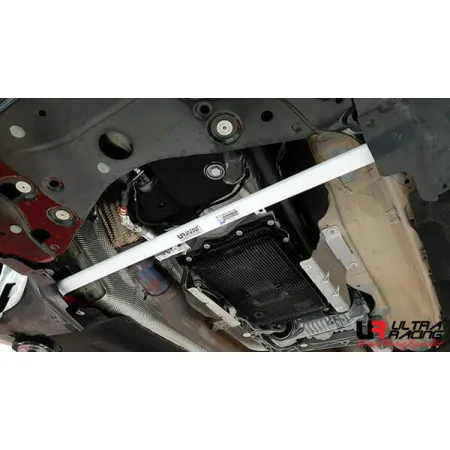 Rozpórka przednia dolna (Front Lower Tiebar) (4001) Ultra Racing BMW G02 (X4) 3.0T 4WD 18+