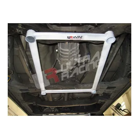 Rozpórka przednia (Front H-Brace) Ultra Racing Isuzu D-Max 2.5D