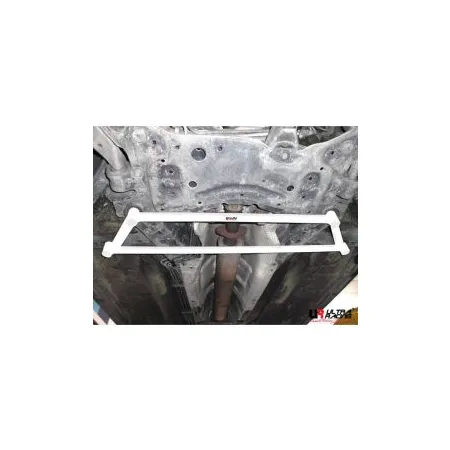 Rozpórka przednia dolna (Front Lower H-Brace) Ultra Racing Ford Focus 1.8 MK2 05-10