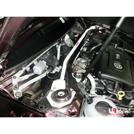 Rozpórka przednia (Front Upper Strut Bar)(3833) Ultra Racing Volkswagen Passat B8 (TYP 3G) 1.8 TSI/2.0 TSI 2WD 15-22
