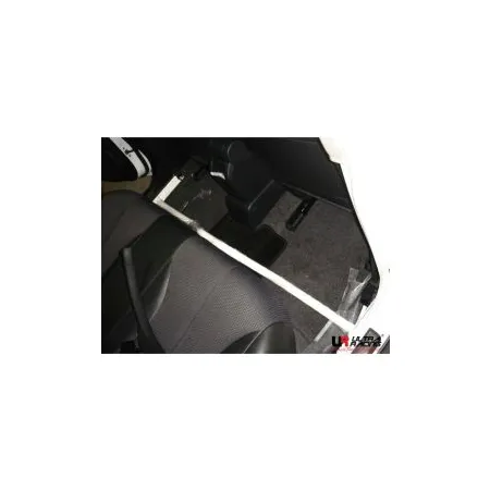 Rozpórka wewnętrzna (Room Bar) (582) Ultra Racing Nissan Latio/Tiida (C11) 1.8 HB 04-18/Toyota Celica 2.0 99-06 2WD